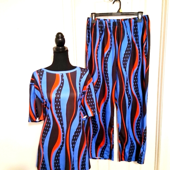 Pants - Stylish Blue and Red Women's Pantssuit.